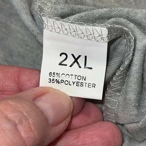 Unbranded Women's T-Shirt Size 2XL Red & Gray Christmas Theme 3/4 Sleeves - Picture 5 of 6